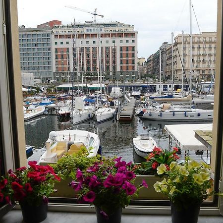 הוילה נאפולי Casa Del Porto Al Borgo Marinari מראה חיצוני תמונה