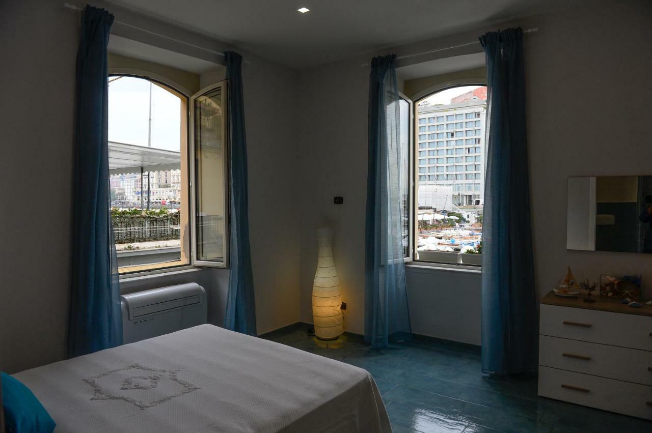 הוילה נאפולי Casa Del Porto Al Borgo Marinari מראה חיצוני תמונה